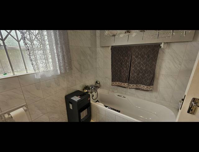3 BEDROOM TOWNHOUSE FOR SALE IN NEW REDRUTH
